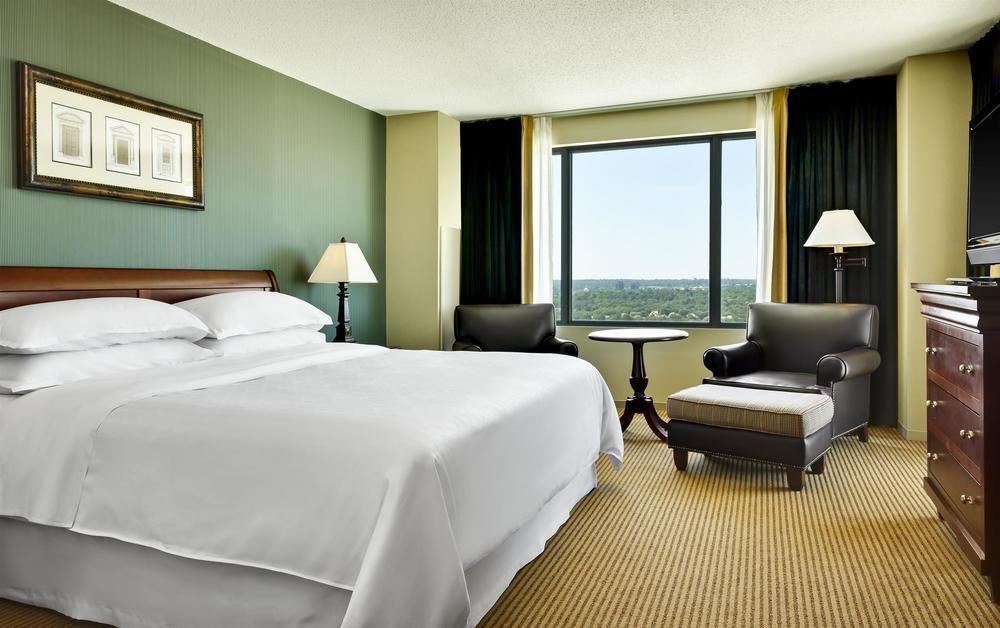 Sheraton At The Convention Center Hotel Overland Park