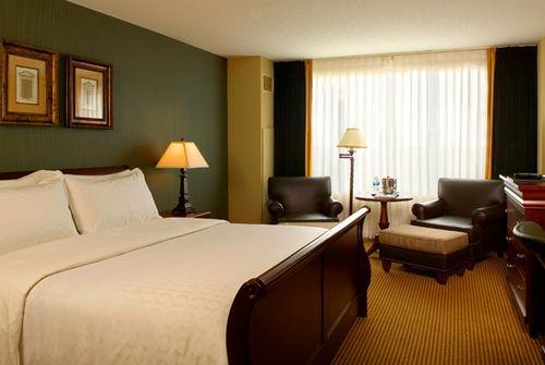 Sheraton At The Convention Center Hotel 3*